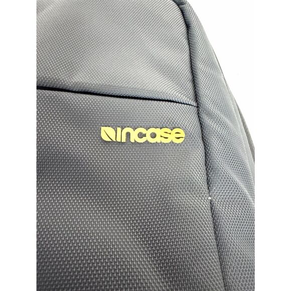 Incase ICON Laptop Slim Pack  Backpack Gray for 15\